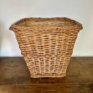 Vintage Wicker Waste Basket | Cottagecore Rustic Prairiecore Farmhouse Style